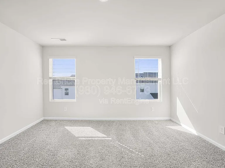 5543 Worrell Way — Photo 11