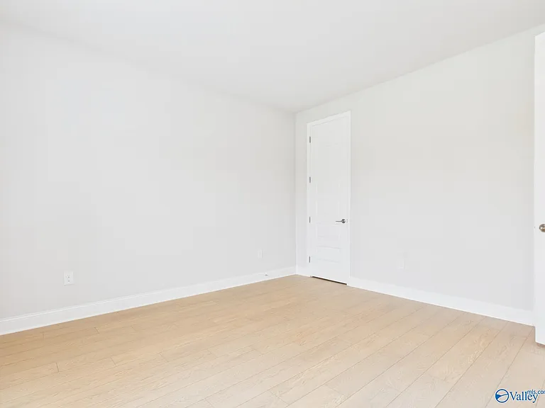22567 Donahue Rd — Photo 27