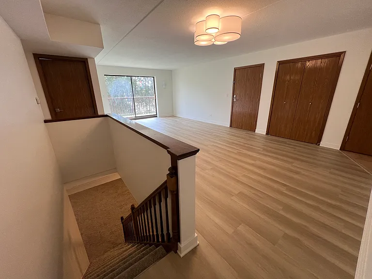 2416 W Foster Ave #1N — Photo 2