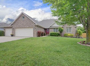 923 N Ridgemont Rd, Republic, MO 65738