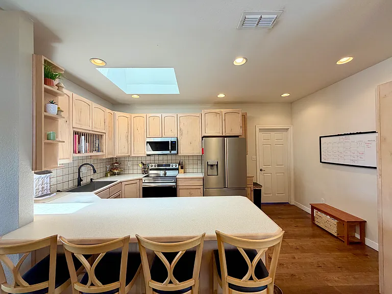 3816 Benjamin Davis Dr — Photo 2