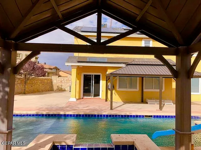 13700 Paseo Rico Cir — Photo 52