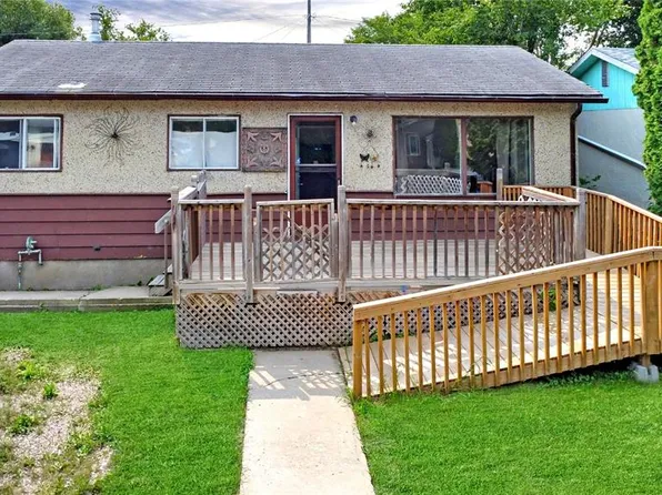 1787 13th STREET W, Prince Albert, SK S6V 3K2