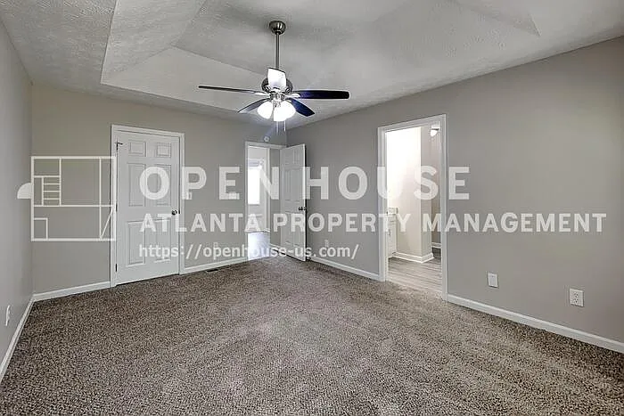 658 Castlebrooke Way SE — Photo 8