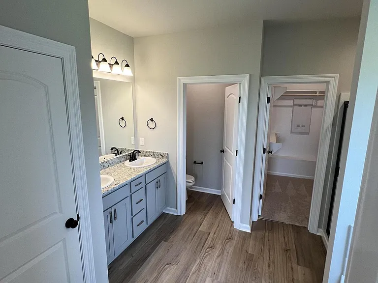 307 Grassy Meadows Ln — Photo 23