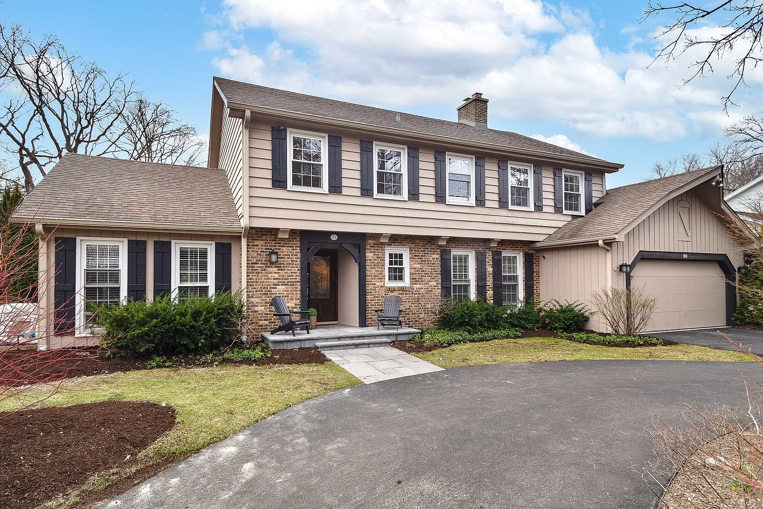 90 Linden Ave photo 1