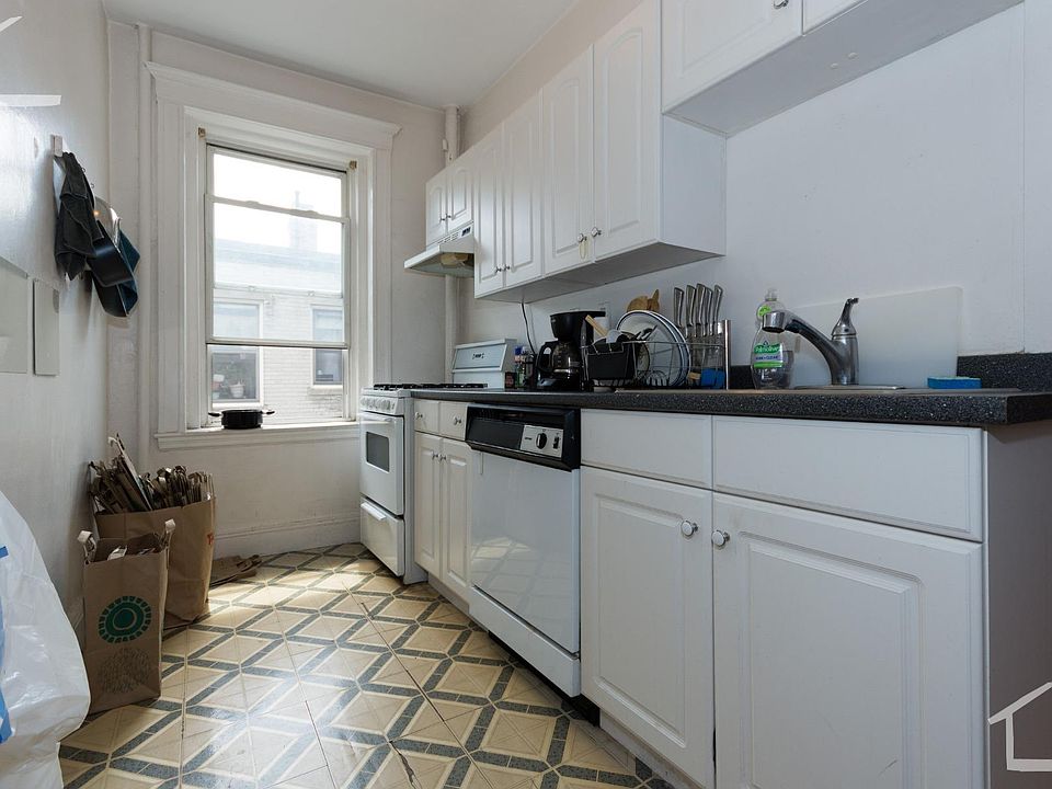 1st image of 8 Carol Ave #11