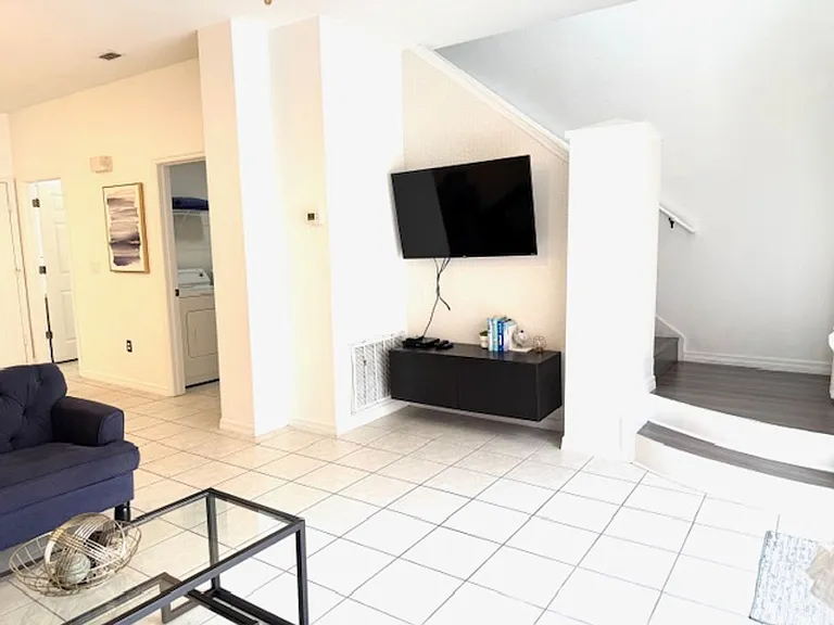 3118 Yellow Lantana Ln — Photo 10