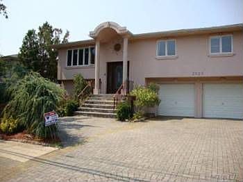 1st image of 2923 Charlotte Dr
