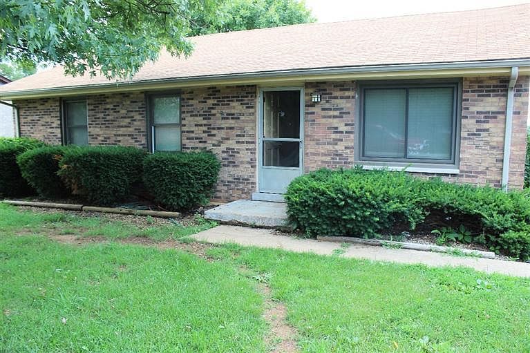 1st image of 320 Hicrest Dr