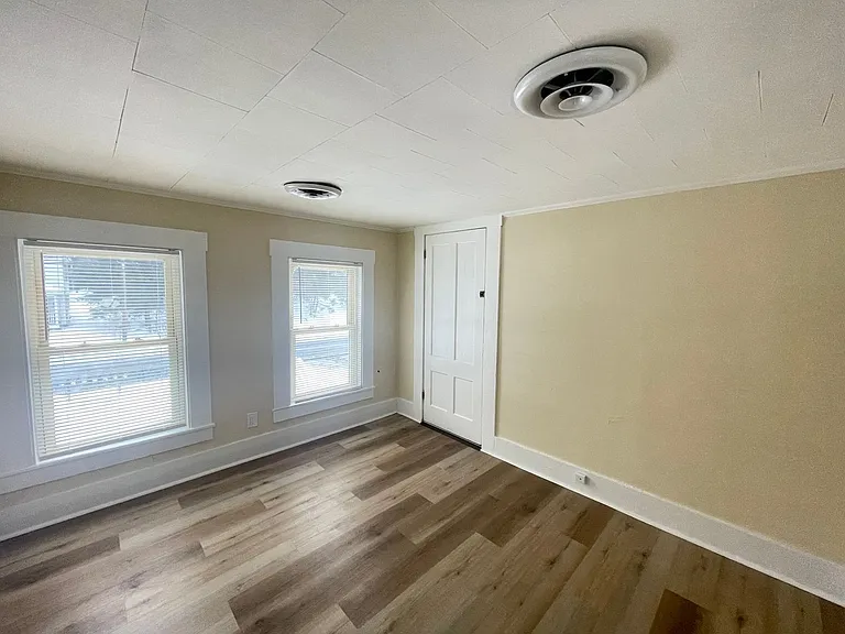 98 Main St #2 — Photo 9