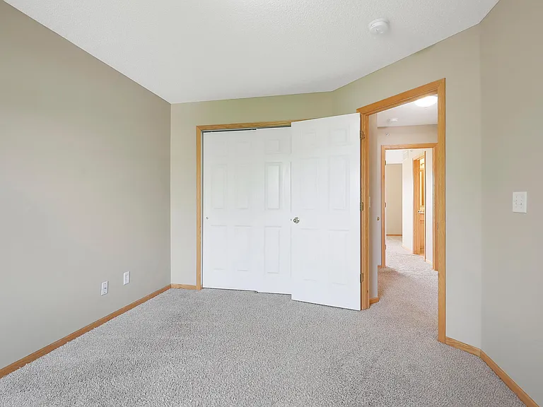 15564 Lilac Dr — Photo 16