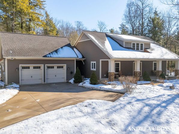 7 Peppers Trl, Montague, MI 49437