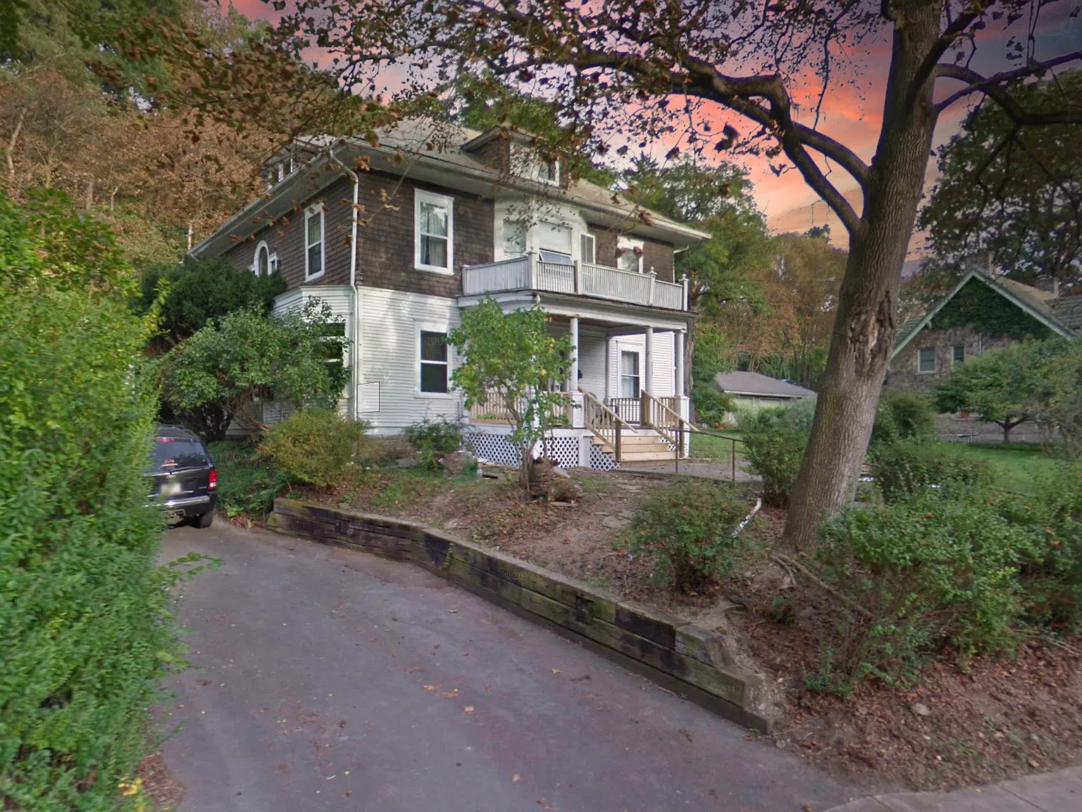 3 bed, 1.5 bath, 1200 sqft, $3,030 — Photo 1