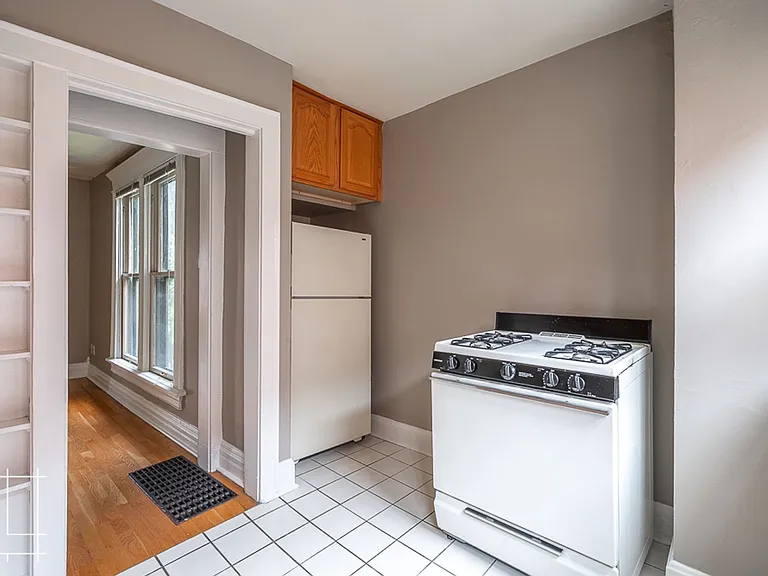 207 W Hubbard Ave — Photo 15