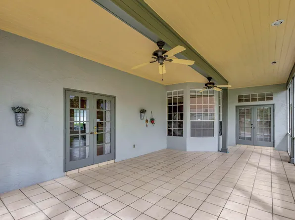 1124 Wild Cherry Lane, Wellington, FL 33414