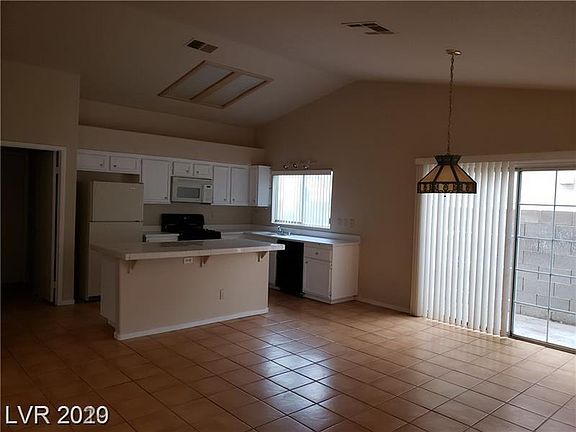 3rd image of 428 Don Fernando Cir