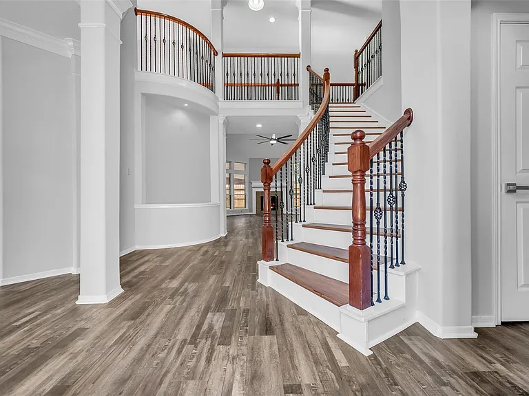 17315 Deep Prairie Dr — Photo 2
