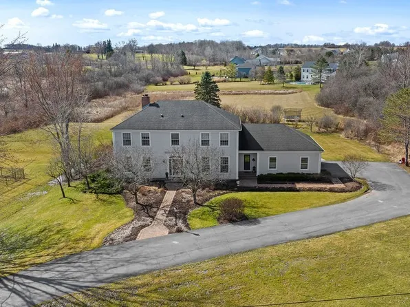 102 W Lake St, Skaneateles, NY 13152