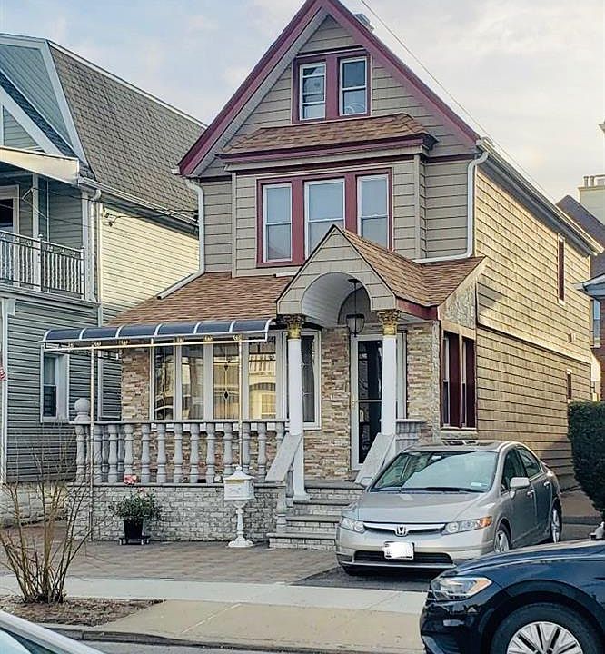 2nd image of 8914 118th St