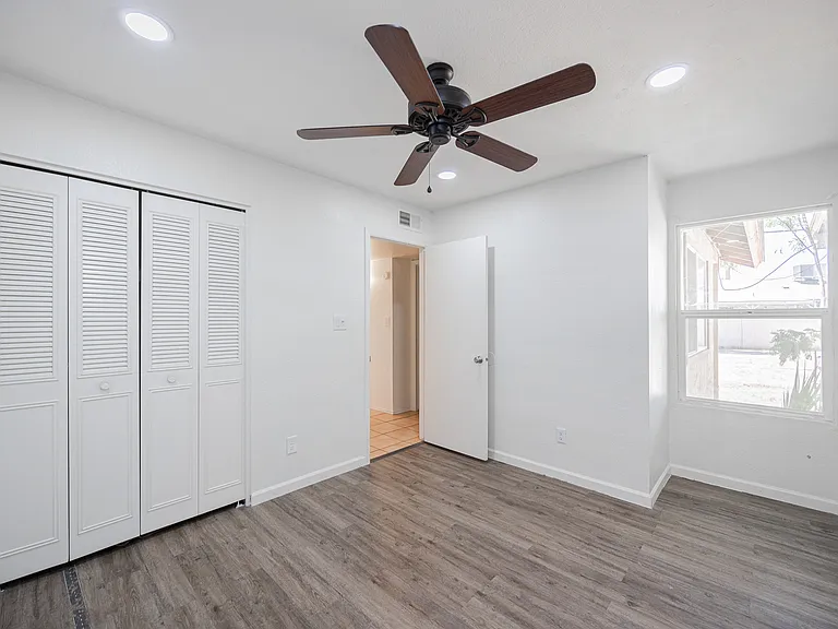 2145 S Dorsey Ln — Photo 17