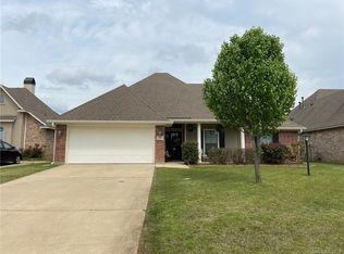 316 N Hampton St, Haughton, LA 71037