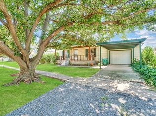 505 N Cottonwood St, Granite, OK 73547