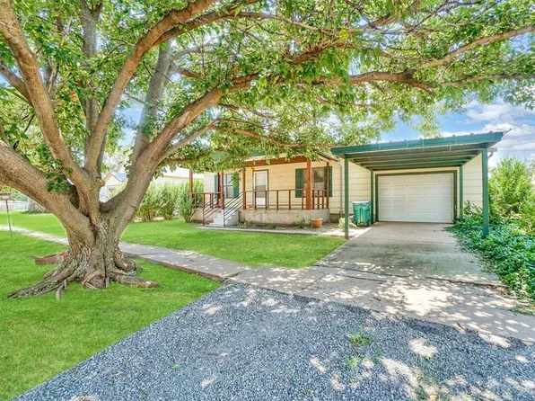 505 N Cottonwood St, Granite, OK 73547
