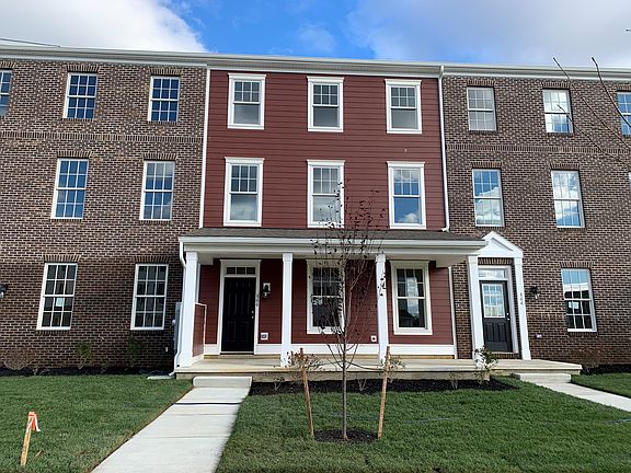 2nd image of 866 Mapleton Ave