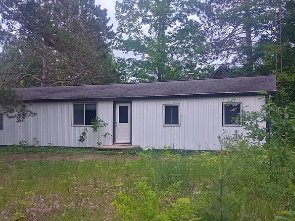 4927 Henry Dr, Gaylord, MI 49735