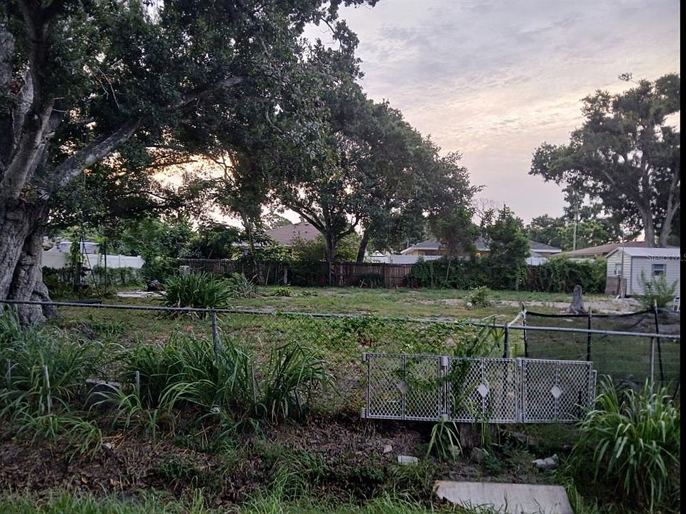 2nd image of 4116 Locust Ave Lot 7