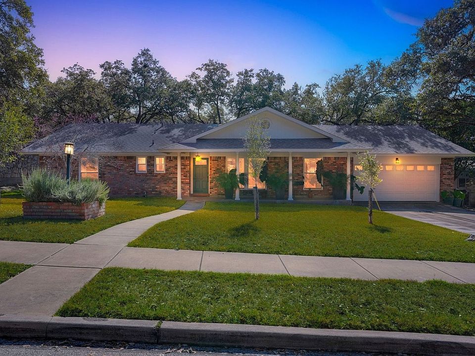 1st image of 10814 Cedar Elm Dr
