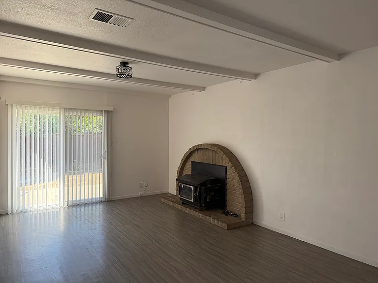 3609 Rowley Dr — Photo 4