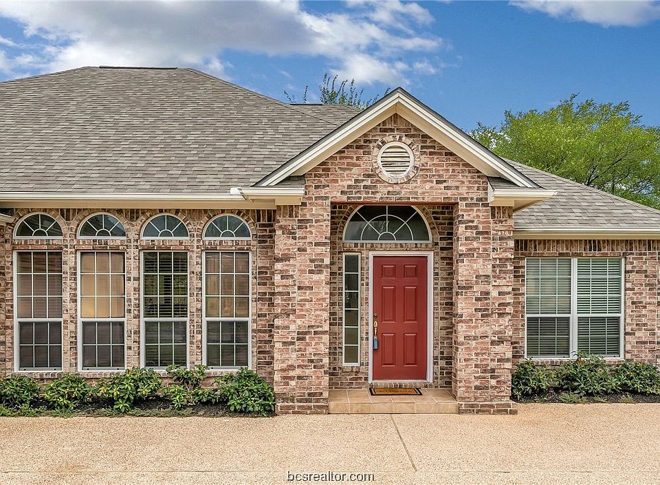 1st image of 309 Stone Chase Ct