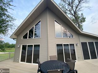 502 Edgewater Beach Rd, Burlington, IA 52601