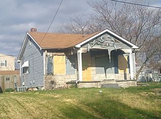 105 E Elm St, Alton, IL 62002