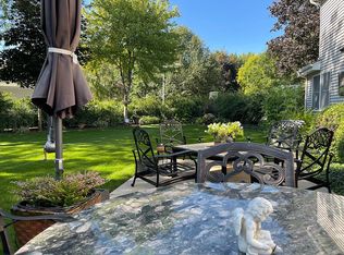 2213 Foxhill Ct, Saint Charles, IL