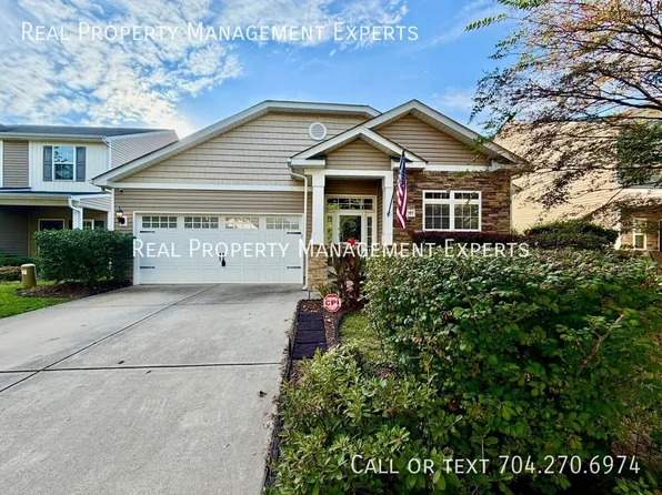 7749 Paper Birch Dr, Charlotte, NC 28215