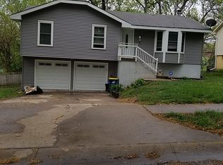 10115 N McGee Ct, Kansas City, MO 64155
