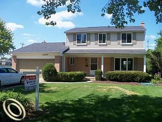 2nd image of 2207 Cumberland Dr