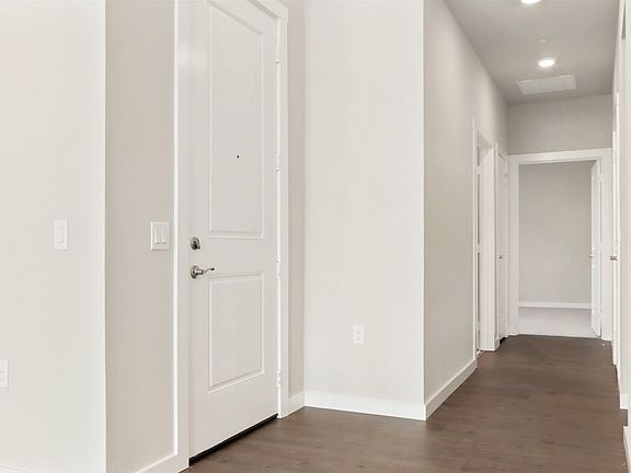 4th image of 2619 Saint Helena Ln
