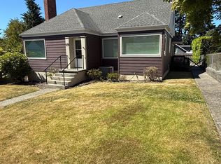 638 Exchange St, North Bend, OR 97459