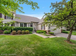 2478 Wildbrook Run, Bloomfield Hills, MI 48304