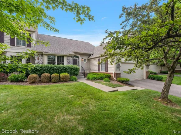2478 Wildbrook Run, Bloomfield Hills, MI 48304