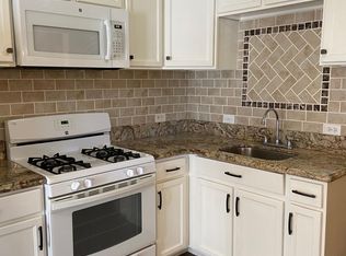 731 Paula Ln #A, Petaluma, CA 94952