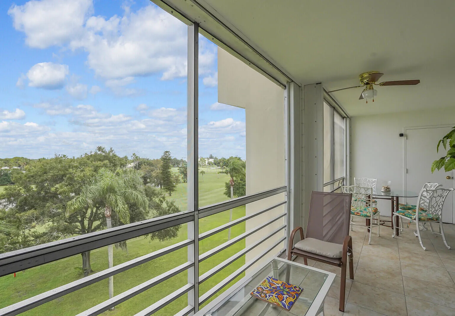 2 bed, 2.0 bath, 1103 sqft, $2,000 — Photo 3