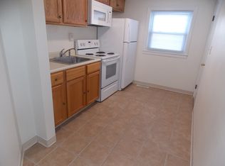 110 Saltarka Ln APT 3, Zelienople, PA 16063