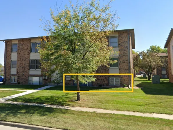 506 Commercial St APT B, La Porte City, IA 50651