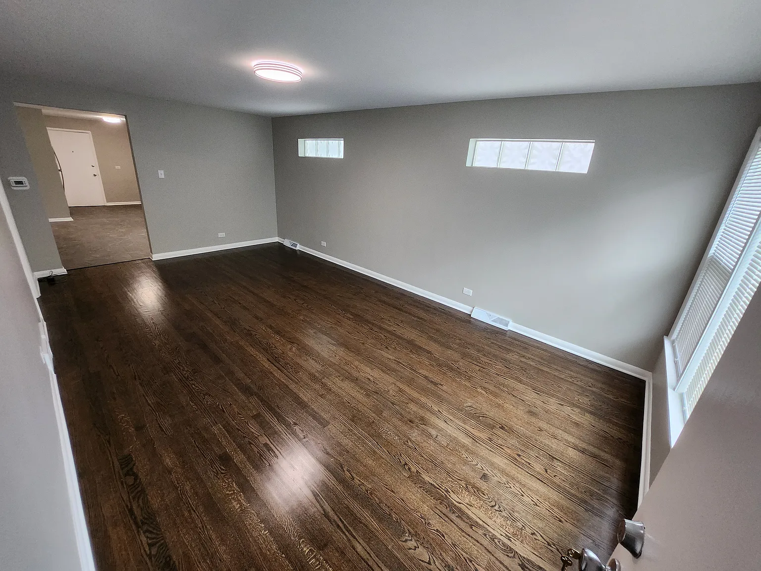 12132 S Michigan Ave — Photo 3