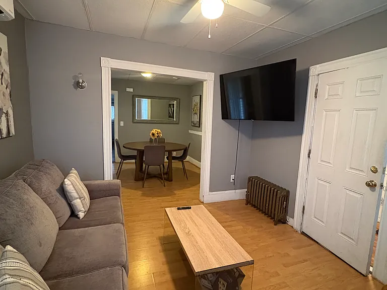 549 Washington Ave #2 — Photo 6